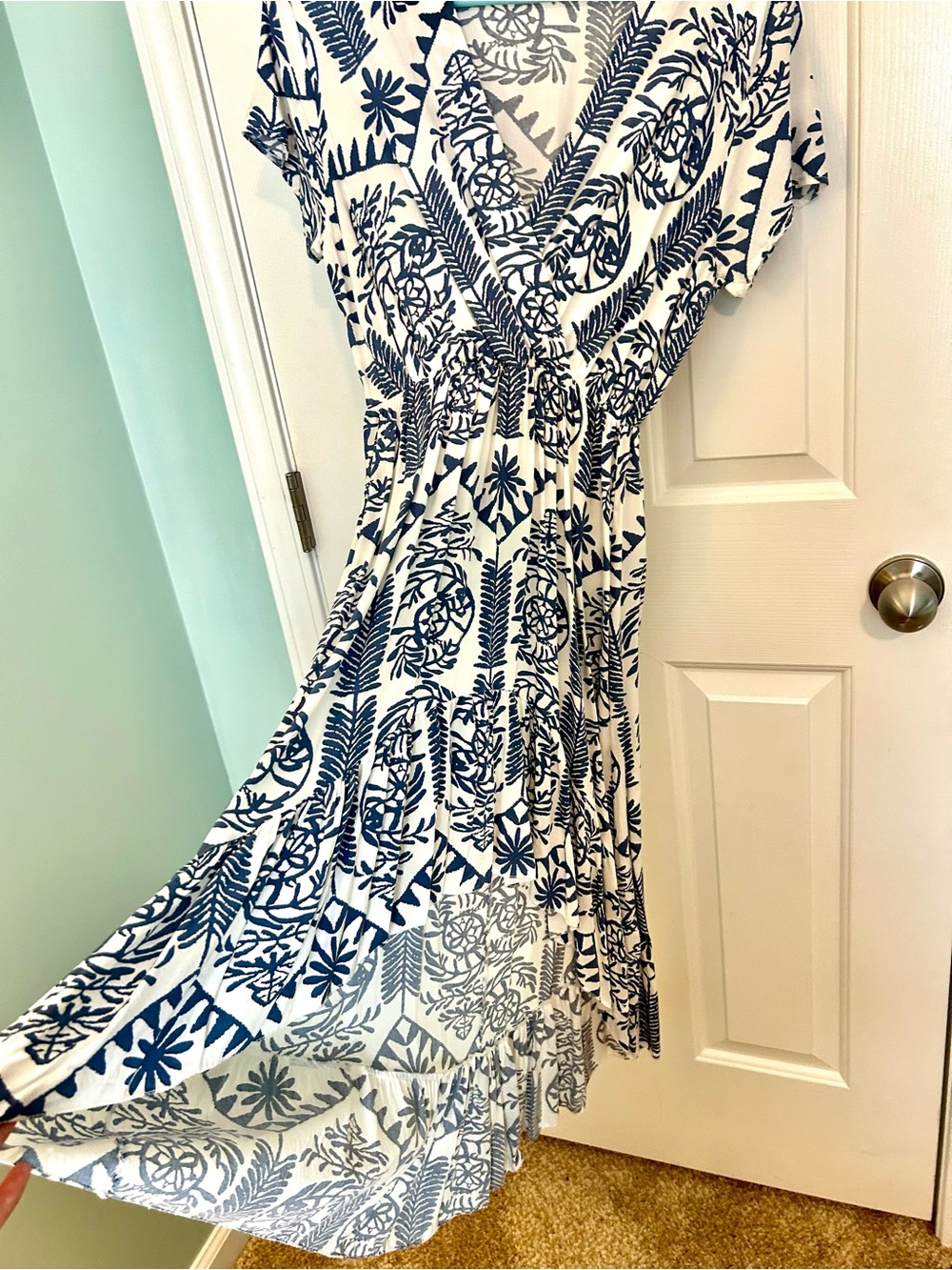 Women’s Blue and White Floral Wrap Dress
